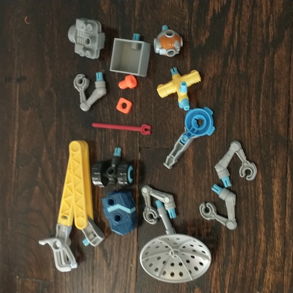 Rusty Rivets Playset - Picture 8 of 11